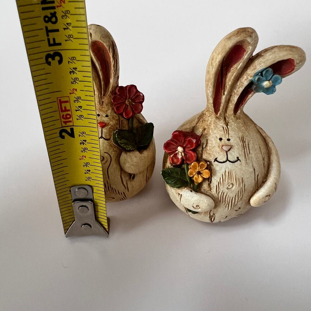 Set of 2 Rustic Easter Bunny Rabbit Figurines Holding Flower Spring Decor Easter - Picture 8 of 9